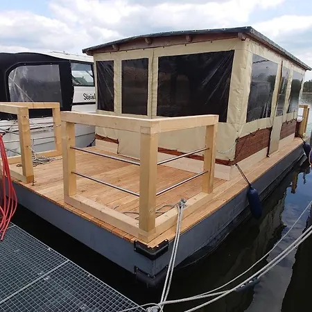 Wasserlinie Botel Neuruppin